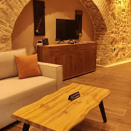 아파트 Casa Stratigos *