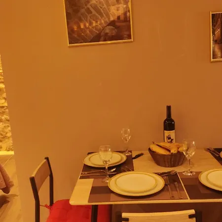 아파트 Casa Stratigos