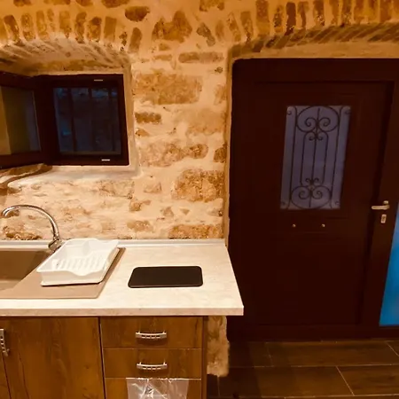 Casa Stratigos *