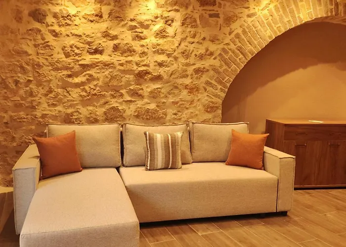 Casa Stratigos *